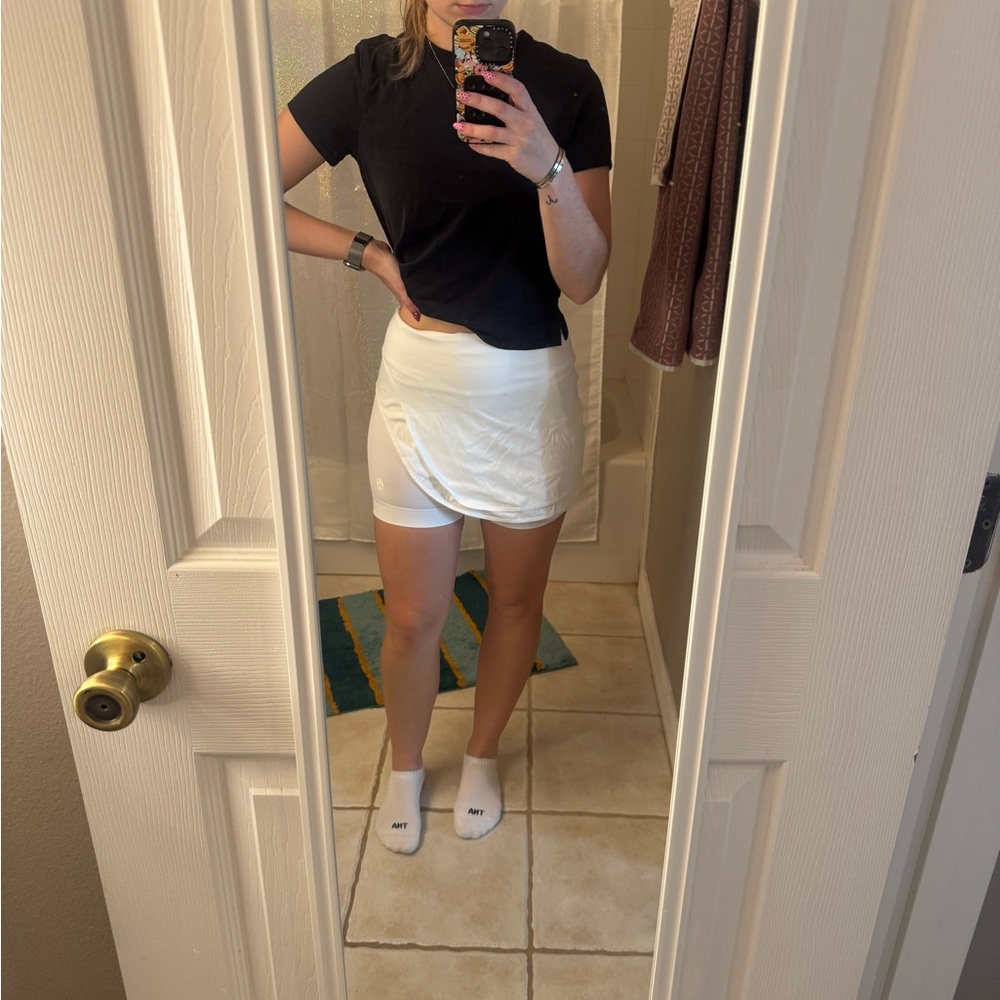 Lululemon asymmetrical layered HR tennis skirt